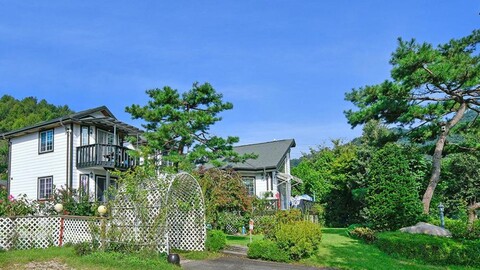 Hongcheon River Tasha's Garden Pension