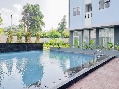 Cozy Living Studio Room at Urbantown Serpong Apartment