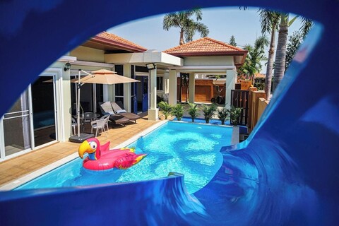 Massarossa Pool Villa Pattaya