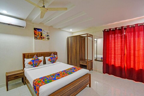 Via Silver Suites