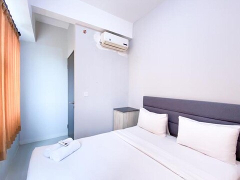 Comfort 2BR at Transpark Juanda Bekasi Timur Apartment By Travelio
