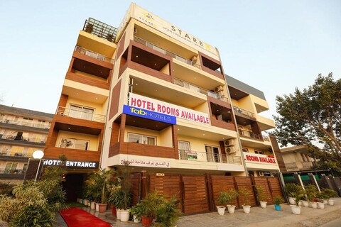 FabHotel Starex Inn