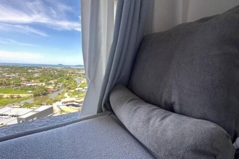 K Avenue Sunset Seaview, KK Airport View - Free Parking