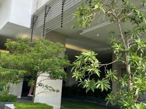 Paragon Suites L18 By UCome Homestay