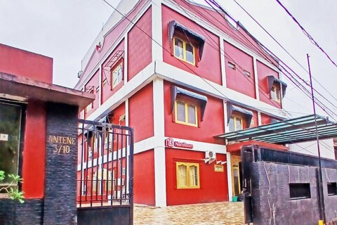 남룸 앳 끄바요란바루