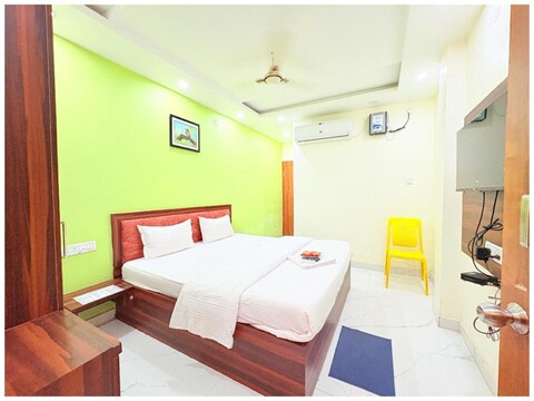 Goroomgo New Parbati Palace Swargadwar Puri