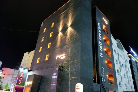 청주 호텔 페르소나