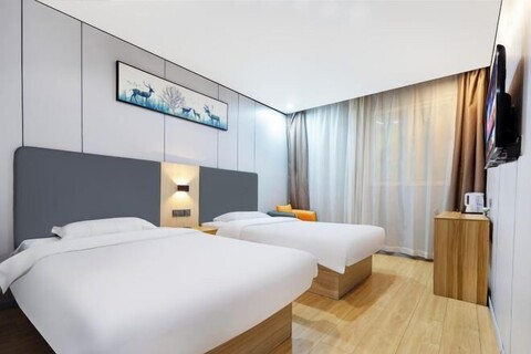 Yiju Hotel (Xi'an Bell and Drum Tower Ximen Children's Hospital Branch)