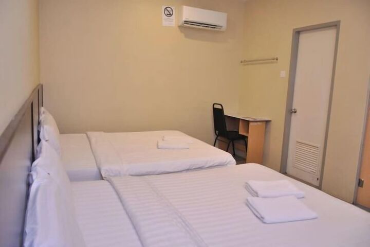 Kuching Transit Inn