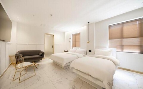 동대문역사문화공원역 라온