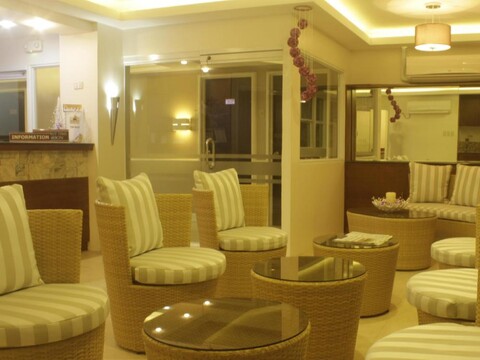 리지크레스트 가든 호텔