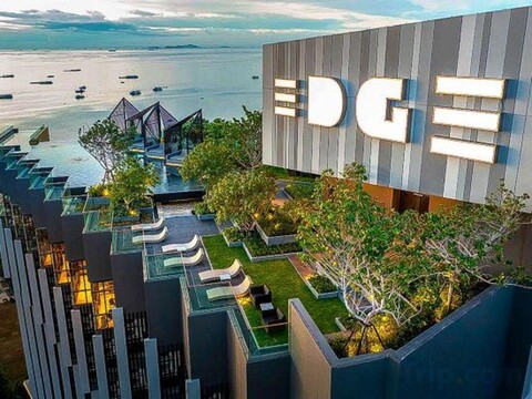 The Edge Base high-end apartment in Pattaya, near the beach pedestrian street