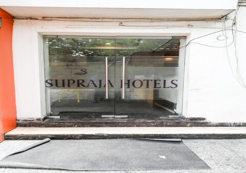 Supraja Cyber View Hotel