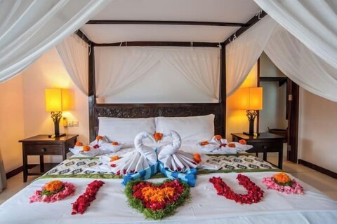 Villa Annecy, Fully Staffed Luxury Villa Central Seminyak