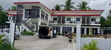 ELNORA DEL MAR TRAVELLERS INN