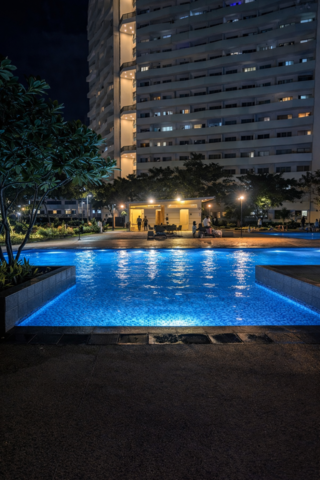 미야스 크립 | 코지 스튜디오 앳 커먼웰스