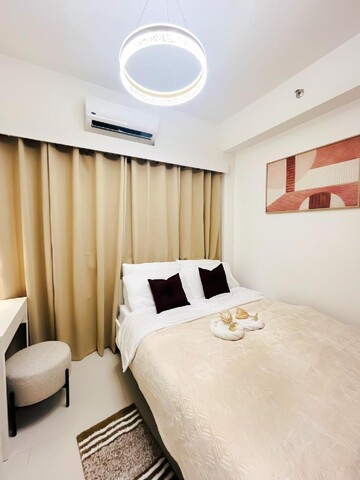 GemScape  l WiFi + Netflix I LUSH B01-0924