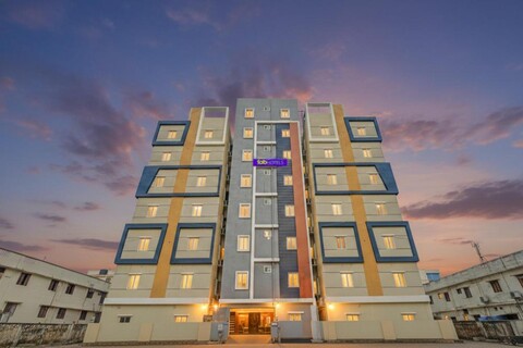 FabHotel Karthik’s Elite