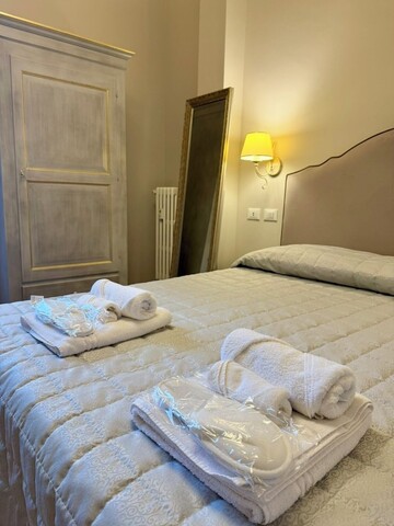 라 부티크 바이 RJ갈