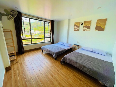 Hưng Thơm Hotel 