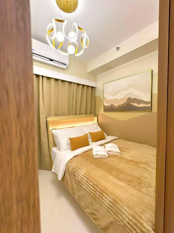 RED LUXE HAVEN l WiFi + Netflix I RED RES B01-2944