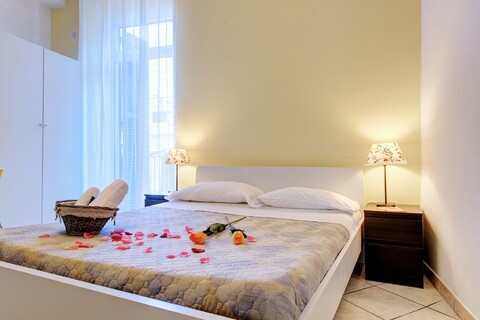 인 더 센터 게스트하우스