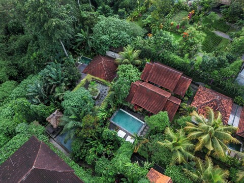 비제 스위트 빌라 우붓