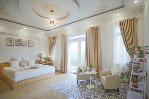 후엉 앤 달랏 팰리스