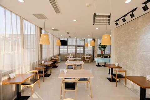 Aisheng Hotel (Yantai University municipal government store)