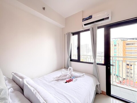 Luxury City Living l Lush B01-1034