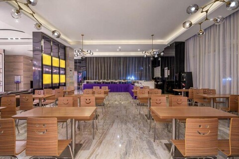 Lavande Hotel (Guangzhou Panyu wildlife world store)