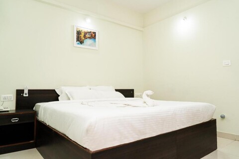 Maybaach Hotel