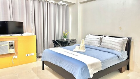 뉴포트의 원 팜 트리 빌라스