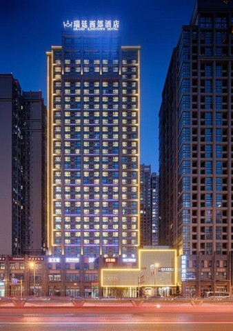 Grand Kingtown S Hotel