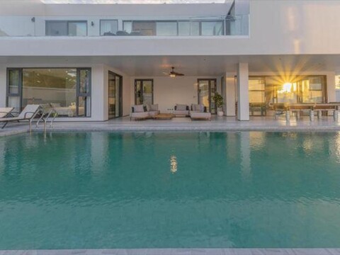 TML-L1 Luxury Villa 6 Rooms 8 Bathrooms (Luxury KTV Room + Pool + Pool Table + Fitness Area)