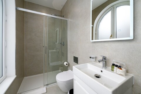 게스트레디 - 그리니치 파크 스튜디오