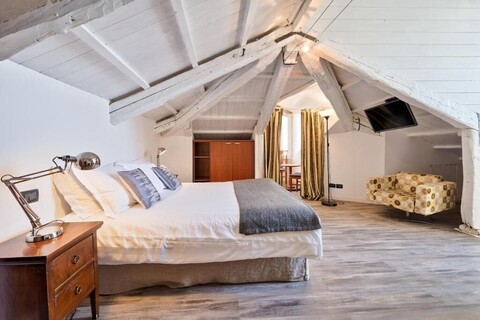 브이 나이스 룸스