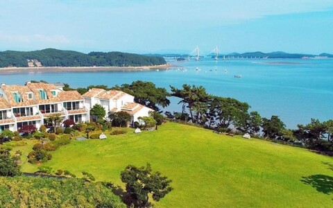 바다가 쓴 시 펜션