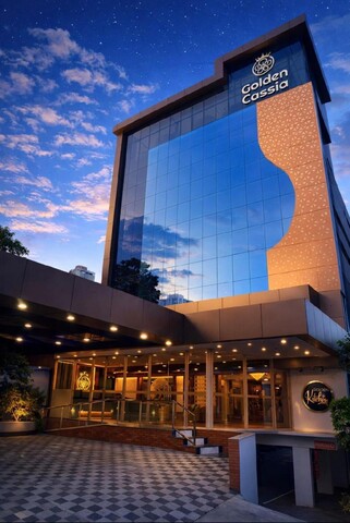 Golden Cassia Infopark Business Hotel