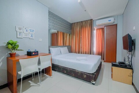 Vintage Studio Apartment at Nifarro Park