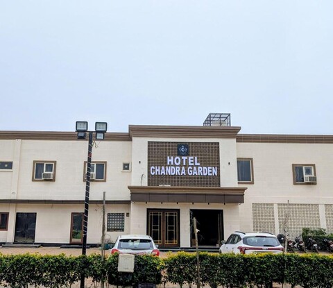 HOTEL CHANDRA GARDEN