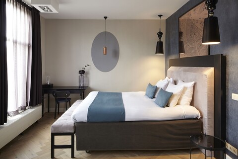 넘버 377 하우스