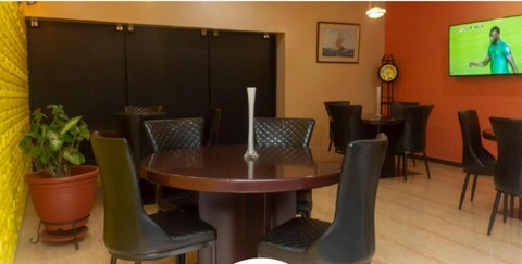House 9 Royale, Ikeja