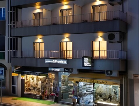 Residencia Sao Francisco by Umbral