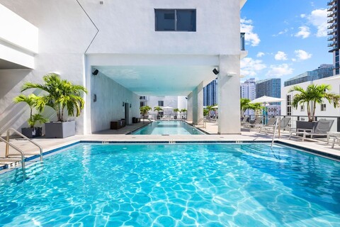 브릭켈 콘도스 바이 비브라스 컨시어지