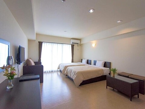 Chatan Beach Side Condominium Hotel Monpa