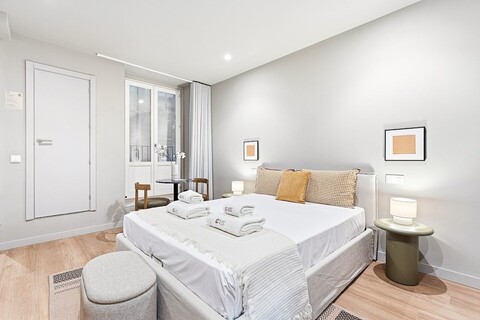 게스트레디 - 더 캣츠 스튜디오