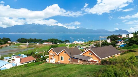 화가와 꽃 펜션