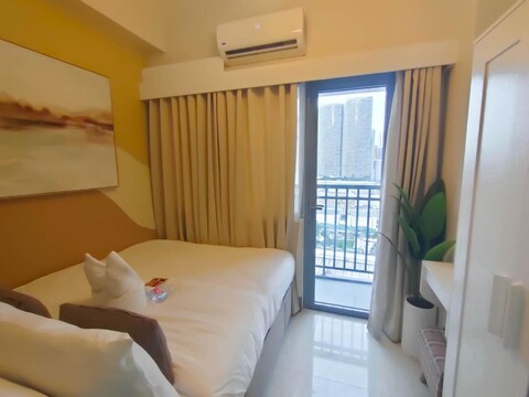 Cityscape Stay | Wi-fi + Netflix I FAME  B04-2610