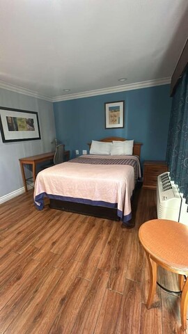 드리프트우드 모텔